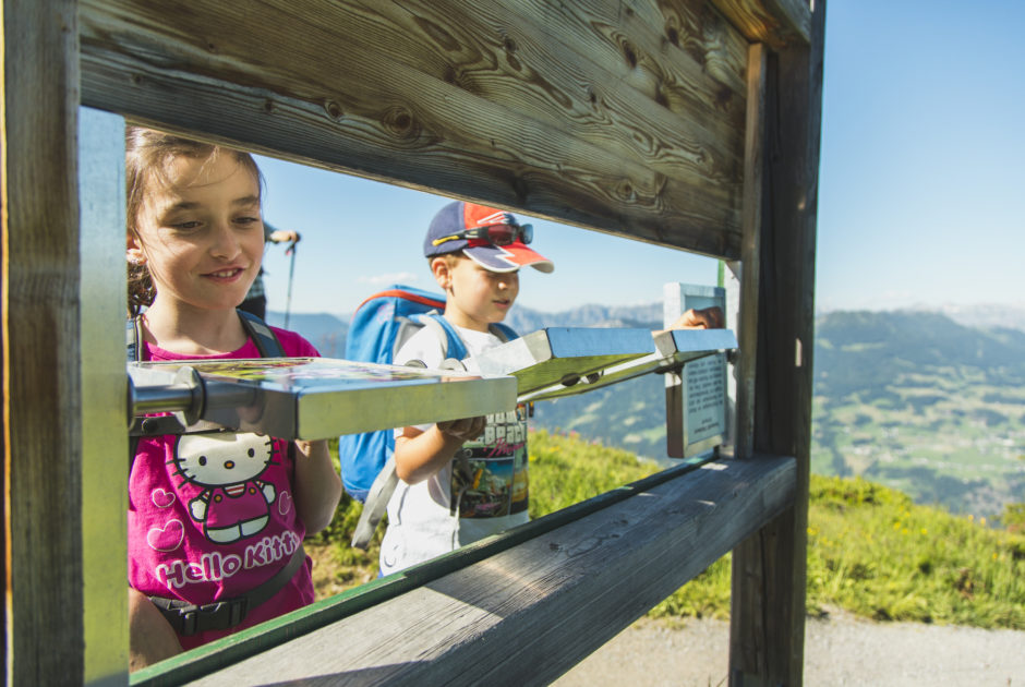 Golmis Forschungspfad am Golm, Montafon, Familienwandern © Christoph Schöch/Bewegungsberg Golm